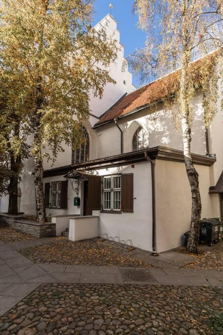 Pueha Vaimu Kuelaliskorter Tallinn Exterior photo